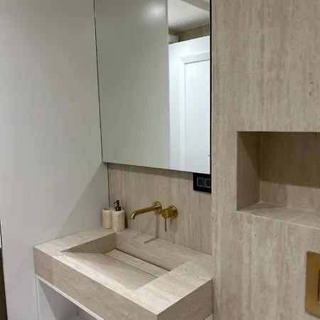 Noa Seaside Apartment Tivat Exterior photo